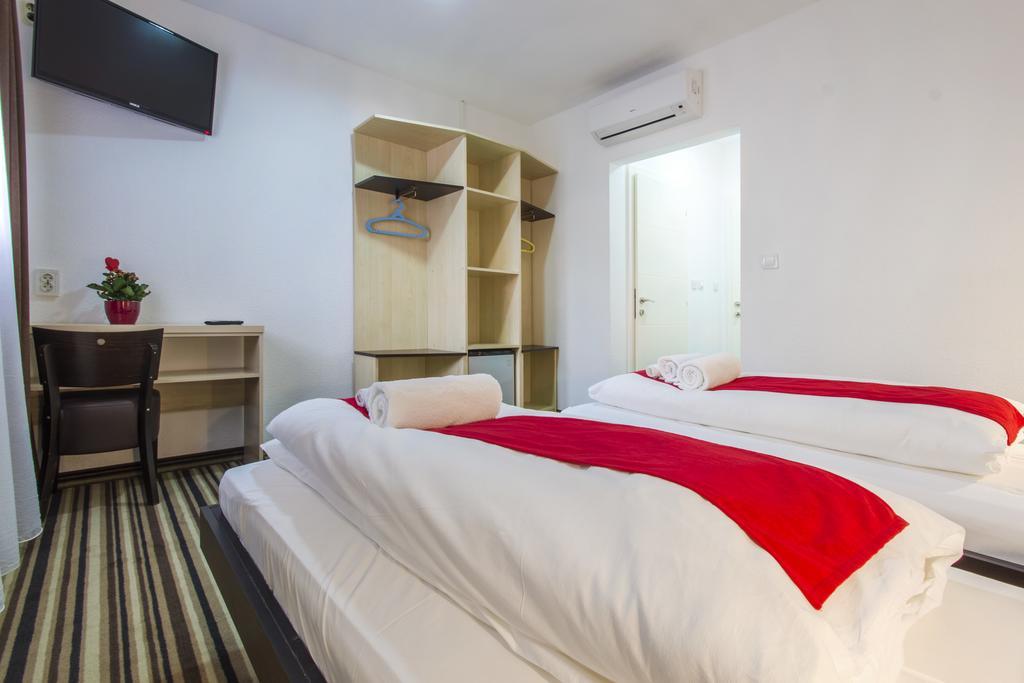 Parkcity Rooms Sibenik Exterior photo